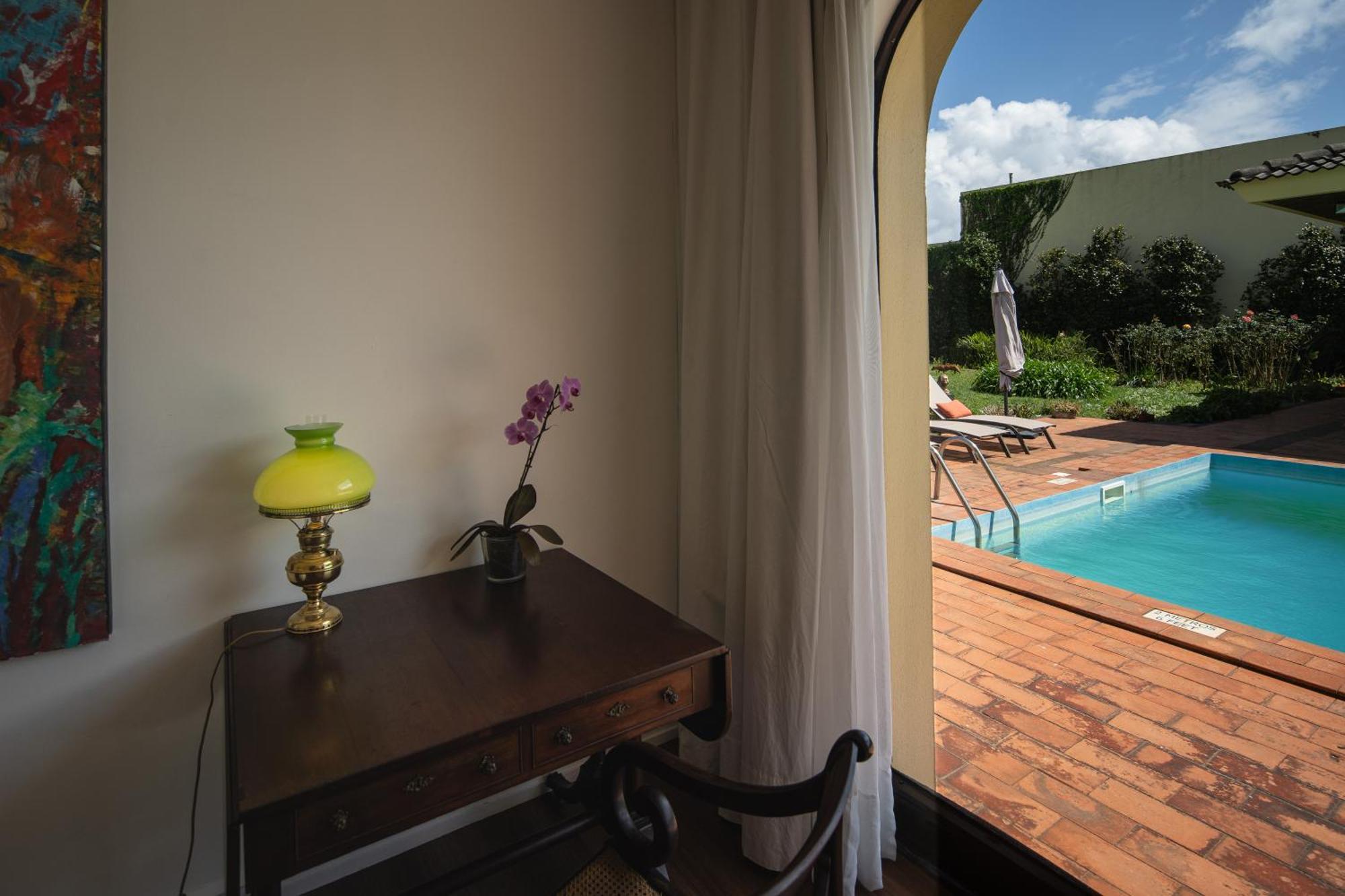 Casa Dos Arcos - Studios & Pool 蓬塔德尔加达 外观 照片
